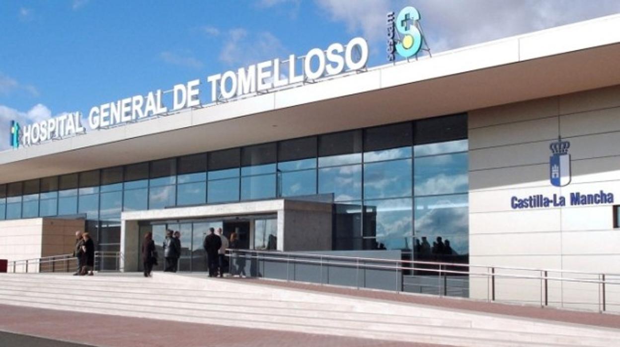 Entrada principal al hospital de Tomelloso en Ciudad Real