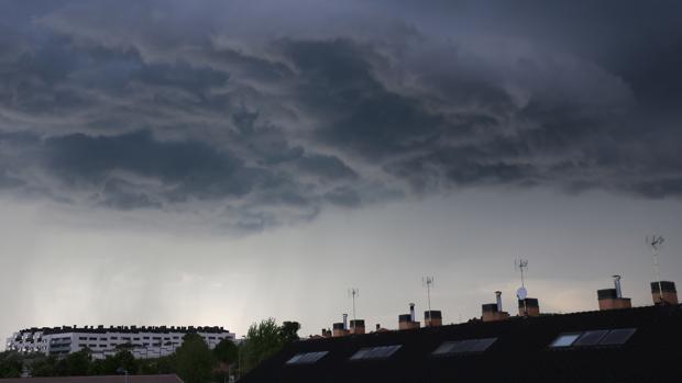 Las tormentas de la pasada madrugada dejan en Castilla y León casi 3.500 rayos