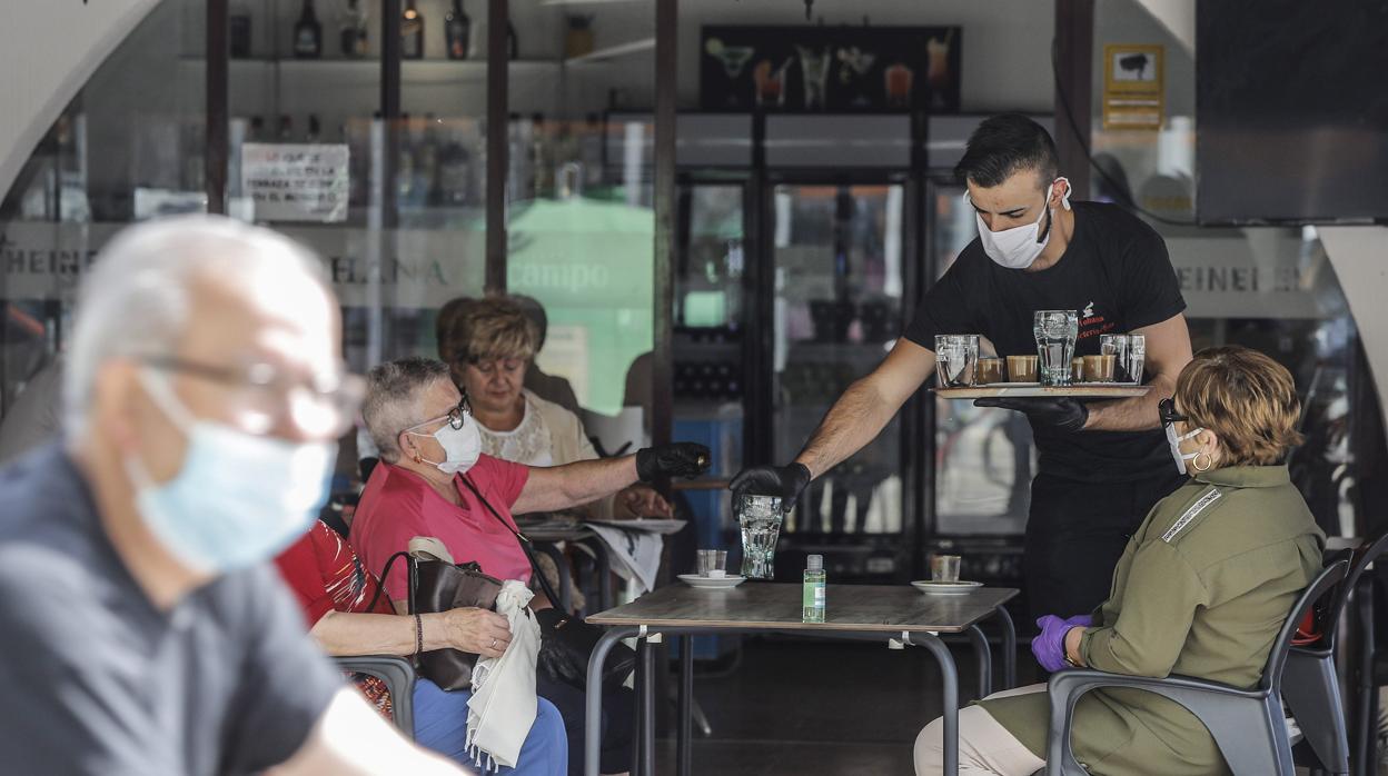 Imagen de este lunes en Gandía (Valencia), uno de los territorios que ha pasado a la fase 1