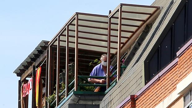 El anciano que se antricheró en una vivienda en Valladolid disparó en dos ocasiones contra los GEO