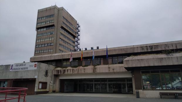 Reclaman a Abel Caballero que respete el luto oficial y ondee las banderas a media asta en el ayuntamiento