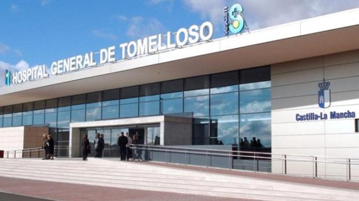 Entrada principal del hospital de Tomelloso (Ciudad Real)