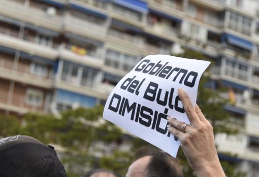 Alcorcón, un polvorín entre adeptos y contrarios a las protestas: «Hemos salido a defender nuestro barrio»