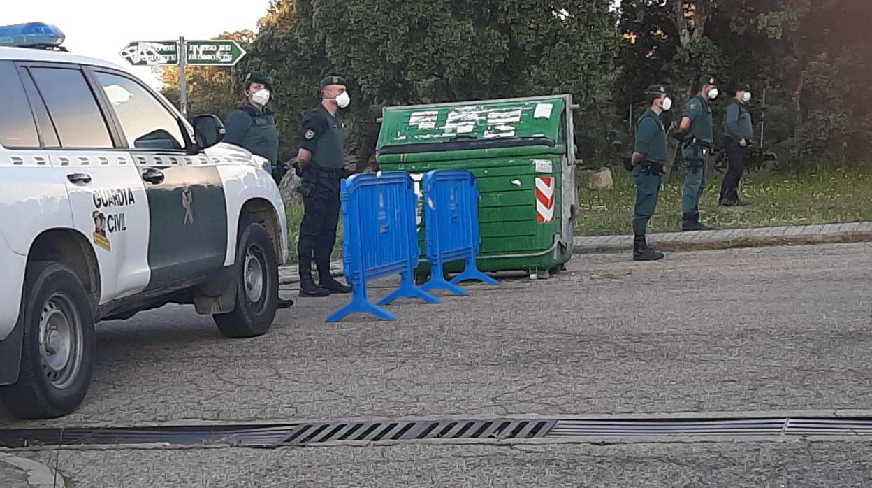 Despliegue de la Guardia Civil para proteger el chalé de Pablo Iglesias e Irene Montero