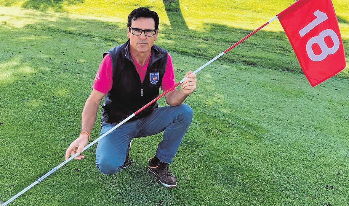 Elías Núñez, gerente del campo de golf de Layos