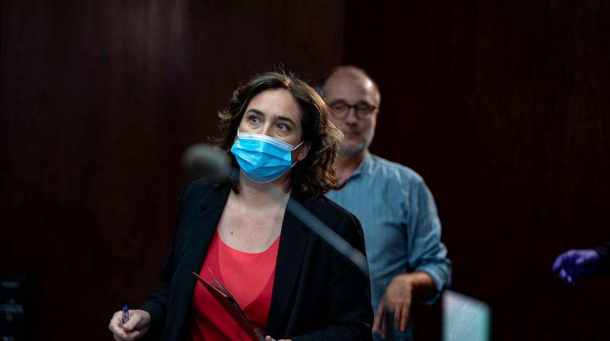 Ada Colau, durante una rueda de prensa