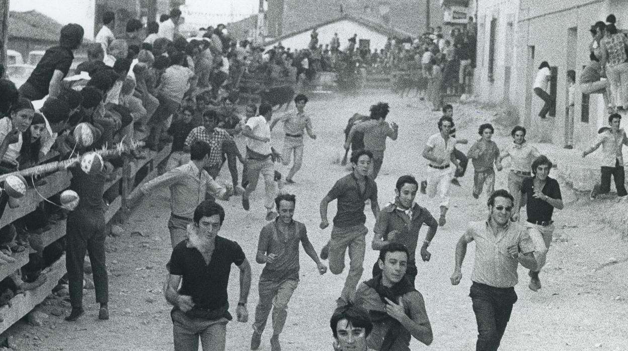 En 1971 llegan las peñas de Pamplona a las corridas de San Sebastián de los Reyes