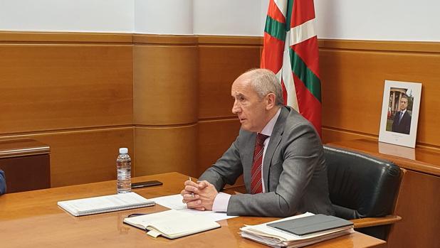 El Gobierno acepta reactivar las transferencias de competencias al País Vasco