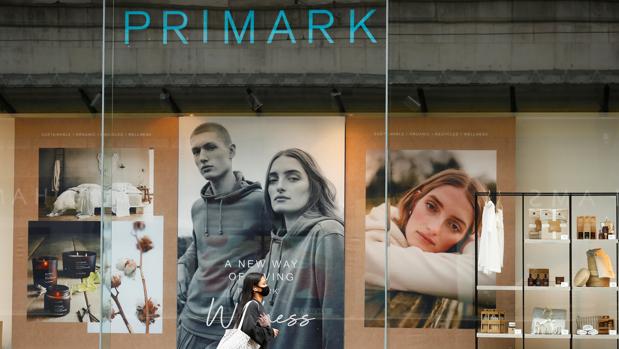 Primark reabre desde hoy todas sus tiendas en Galicia