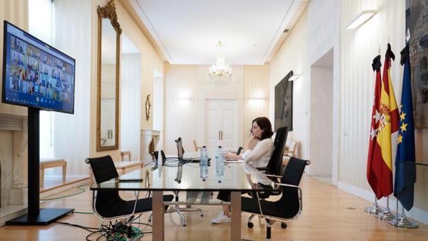 Denuncian que la página de Ayuso en Wikipedia ha sido alterada desde una sede del Gobierno para ridiculizarla