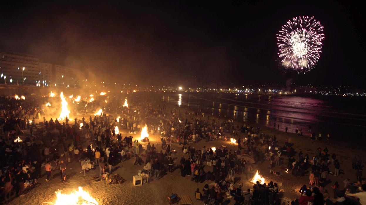 Noche de San Juan en La Coruña en 2013