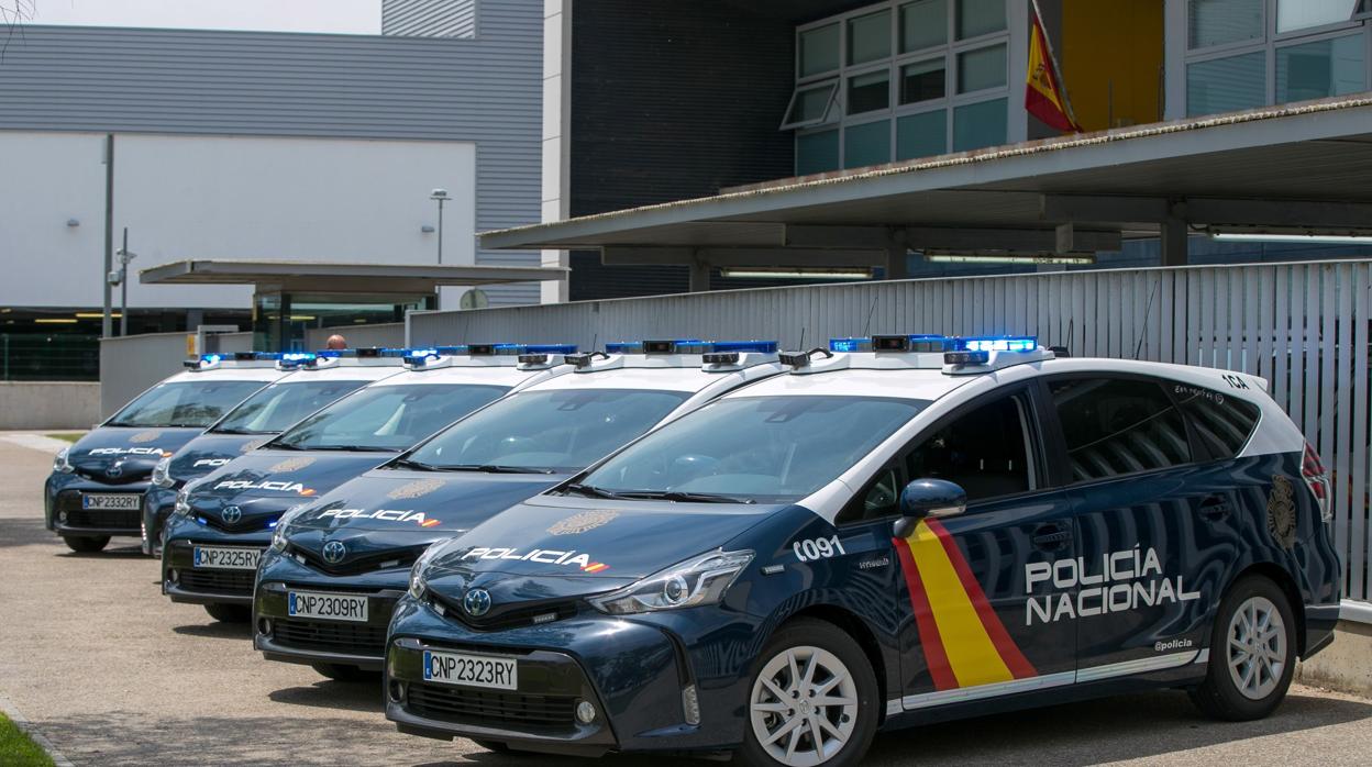 Coches de la Policía Nacional en una imagen de archivo