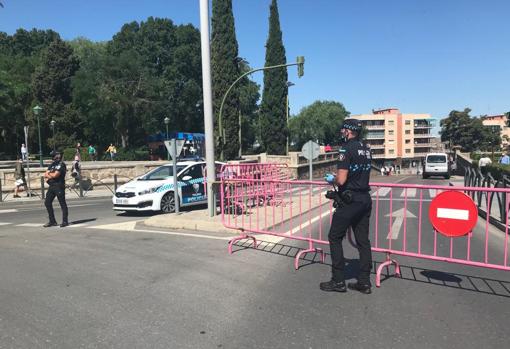 La Policía local cortó la calle a las seis de la mañana