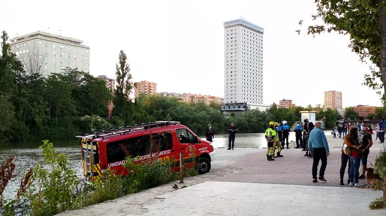 Buscan a un joven de 36 años que intentó cruzar a nado el río Pisuerga en Valladolid