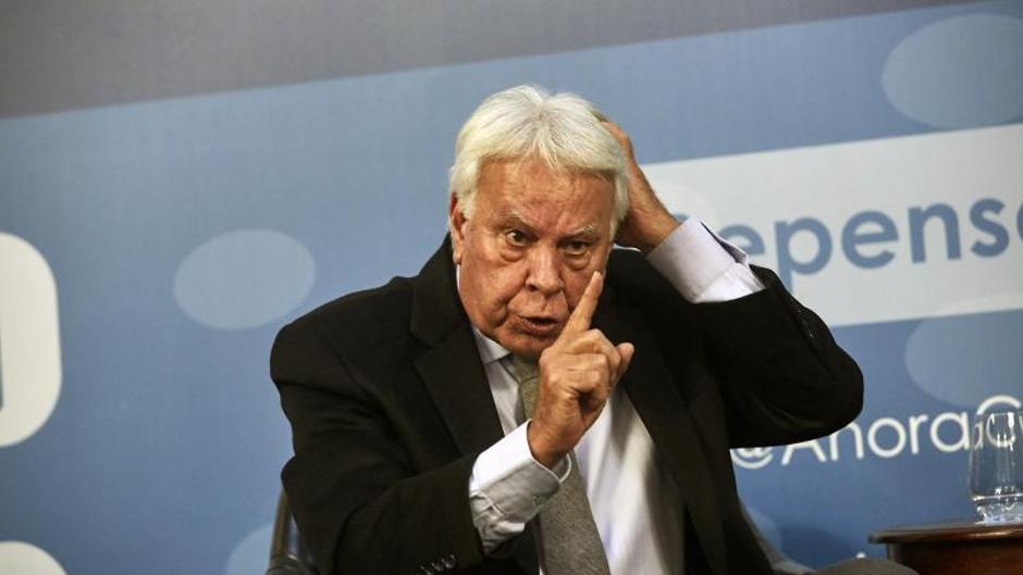 Felipe González: «A veces el Gobierno se parece mucho al camarote de los hermanos Marx»