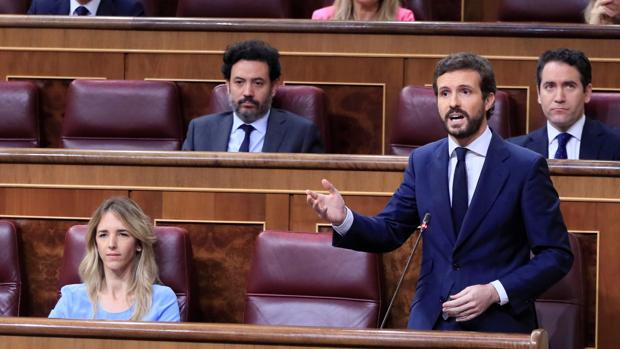 Malestar por la abstención del PP sobre la supresión de títulos nobiliarios