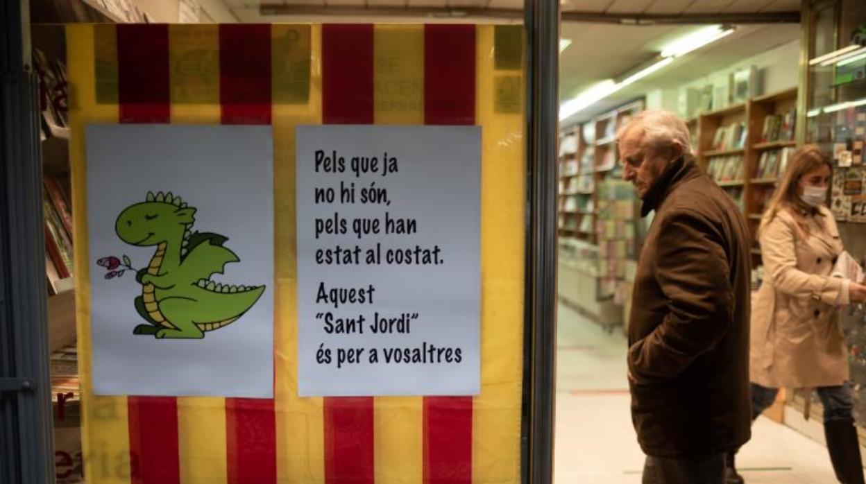 Sant Jordi con paradas limitadas y firmas planificadas, la propuesta de libreros y floristas para el 23 de julio