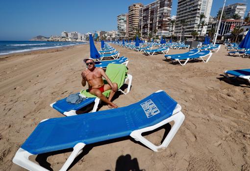 Imagen tomada este lunes en la playa de Benidorm