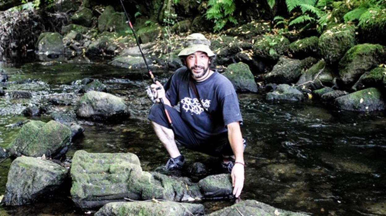 El pescador, Fernando Brey, con la figura de la virgen