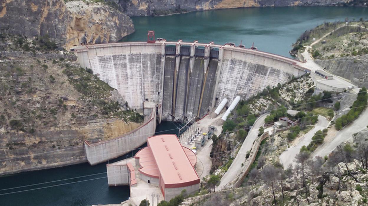 Presa de Cortes de Pallàs