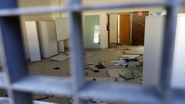 Saquean un edificio abandonado de la Generalitat en Alicante