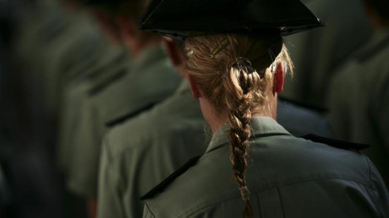 Imagen de archivo una guardia civil