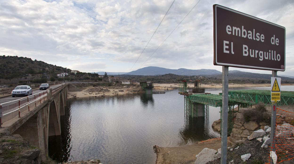 Imagen de archivo del embalse del Burguillo, en la provincia de Ávila