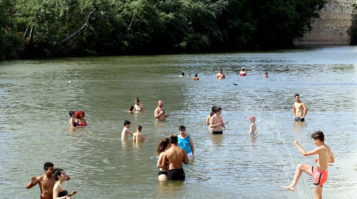 Guía de buenas prácticas para disfrutar de las playas fluviales con seguridad frente al Covid