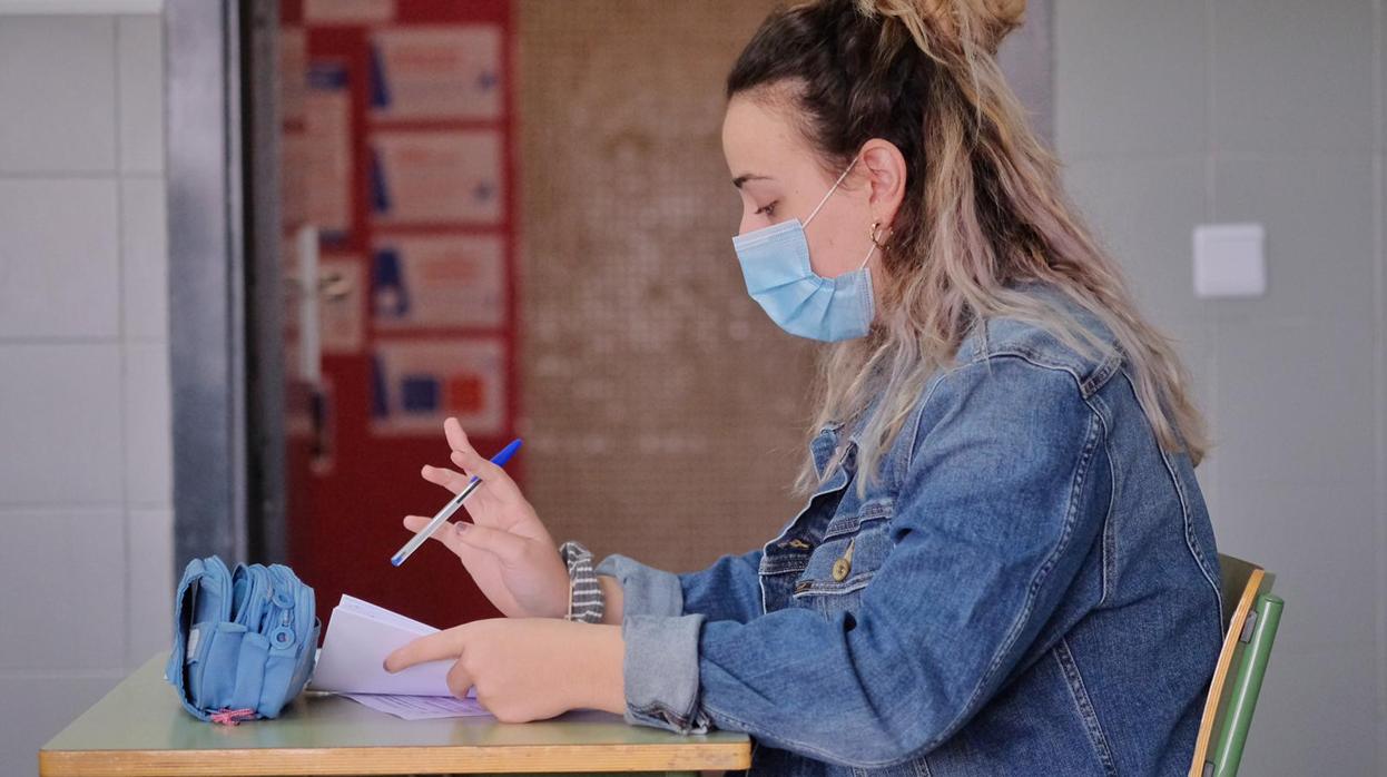 La obligación de usar mascarillas a partir de 2º de Primaria y otros anuncios de Mañueco en el Debate