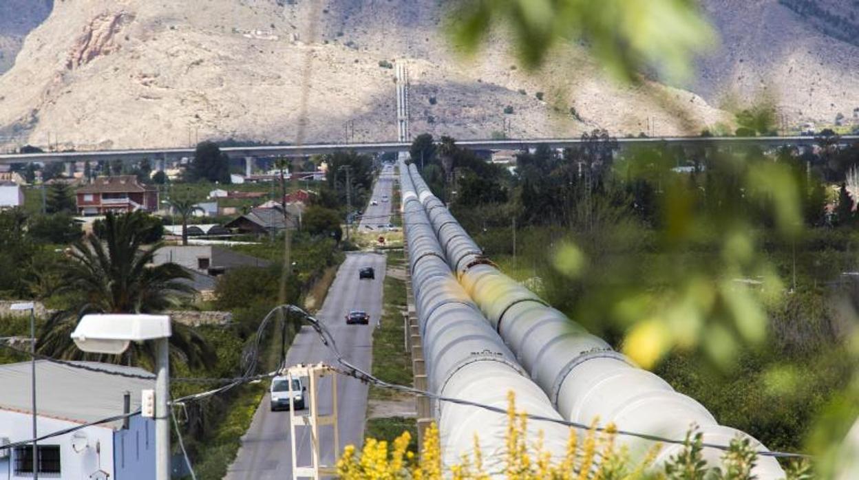 Canalizaciones del trasvase Tajo-Segura en tierras de Orihuela