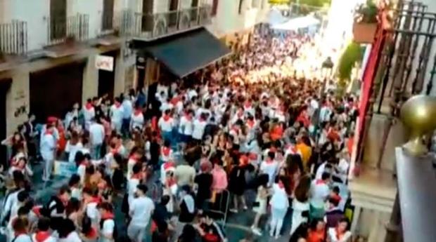 Las fiestas masivas como las de Irún preocupan a un Gobierno vasco que ya plantea tomar medidas