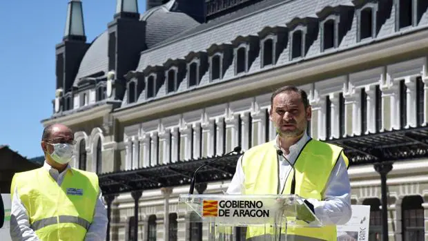 Ábalos anuncia una cumbre hispano-francesa para reabrir el histórico túnel de Canfranc