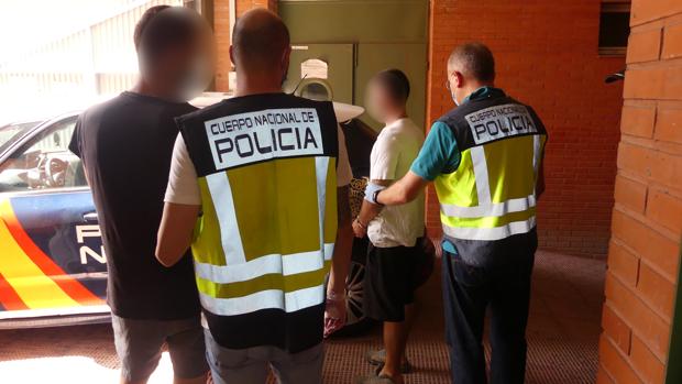 Cae una banda violenta de atracadores con un arma de fuego en Elche