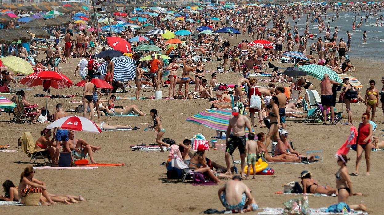 Imagen tomada el pasado fin de semana en la playa de Las Arenas de Valencia