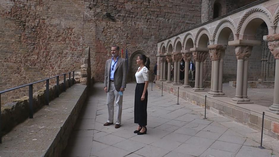 Los Reyes visitan el Monasterio de San Juan de la Peña y Jaca