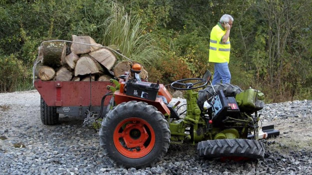 Dos hombres pierden la vida en Galicia en accidentes de tractor en apenas  tres días