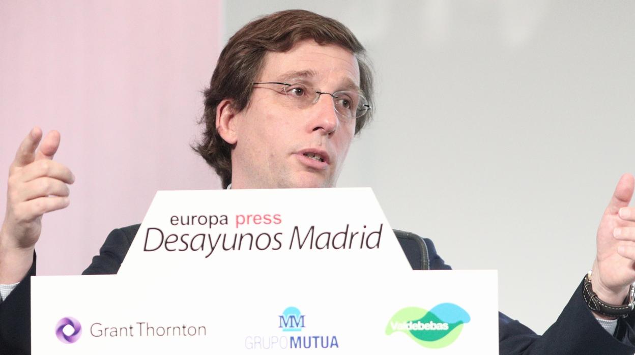 El alcalde de Madrid, José Luis Martínez-Almeida, interviene en la primera edición de los Desayunos Madrid