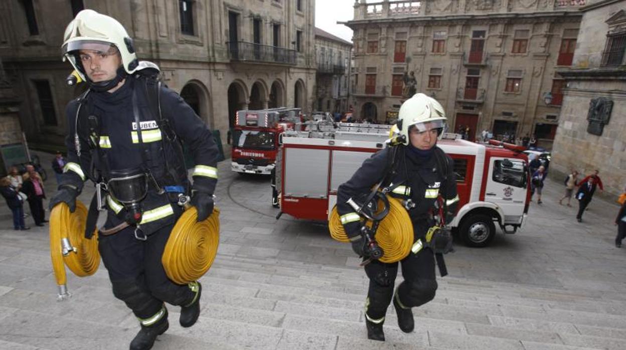 Dotaciones de bomberos, en una imagen de archivo