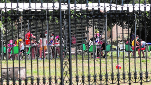 Un brote en un campamento juvenil en Soria y otro en Valladolid elevan la alerta