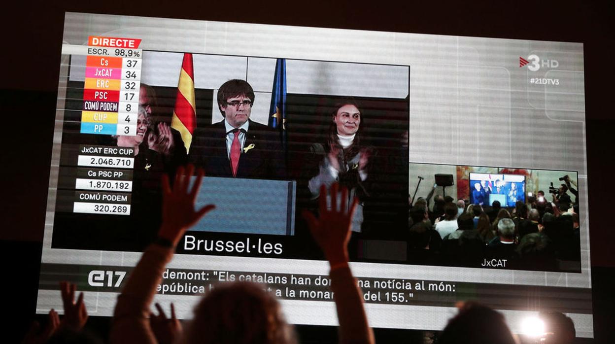 Carles Puigdemont, en TV3 tras las elecciones del 21-D