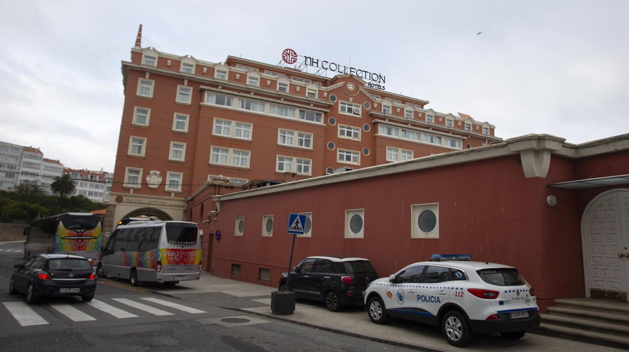 Exterior del hotel donde se aloja el CF Fuenlabrada, este lunes