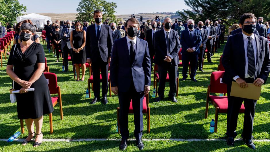 Homenaje a las víctimas del Covid-19: «No os olvidaremos a ninguno porque habéis dejado huella»