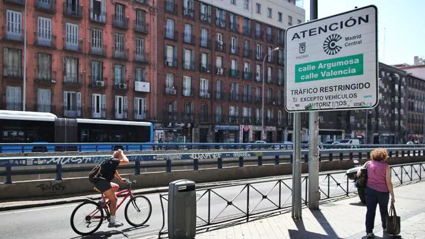 Almeida recuerda que Madrid Central «sigue en vigor» y valora recurrir la anulación al Supremo