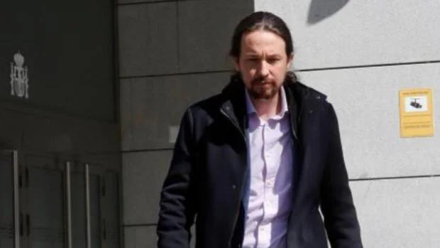 La juez archiva la querella por acoso sexual contra el abogado purgado de Podemos