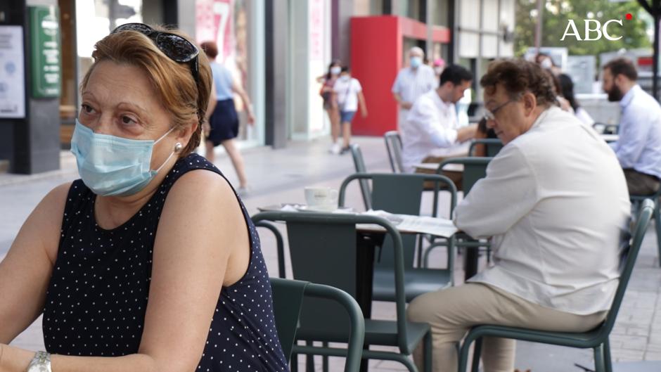 Primer día de uso obligatorio de mascarillas en Madrid: «Las terrazas no deben ser una excusa para no llevarla»