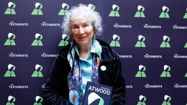 Margaret Atwood y Mircea Cartarescu participarán en la Bienal de Pensamiento de Barcelona