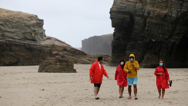 Galicia encabeza la lista de comunidades con playas de baja ocupación