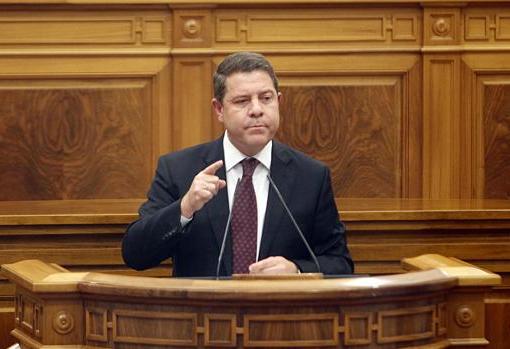 El presidente García-Page, durante una intervención en las Cortes regionales