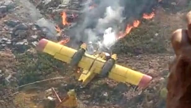 Un fallecido tras estrellarse en Orense un avión portugués que ayudaba a apagar un incendio