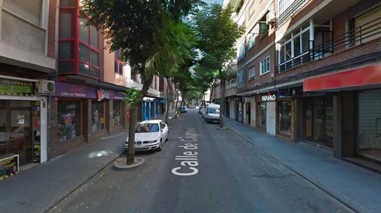 Calle de Calatrava de Ciudad Real, donde el joven ha intentado agredir a su madre